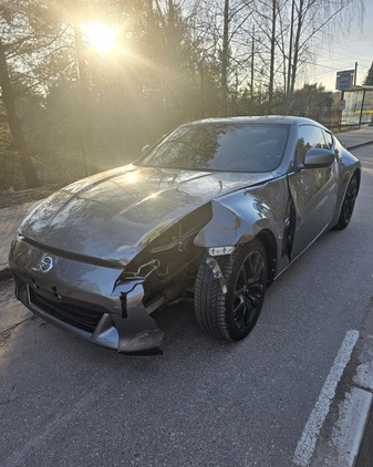 Nissan 370 Z cena 49999 przebieg: 42500, rok produkcji 2016 z Radzymin małe 79